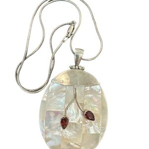Vintage Sterling 925 Silver Pendant Necklace Mother of Pearl Oval Italy